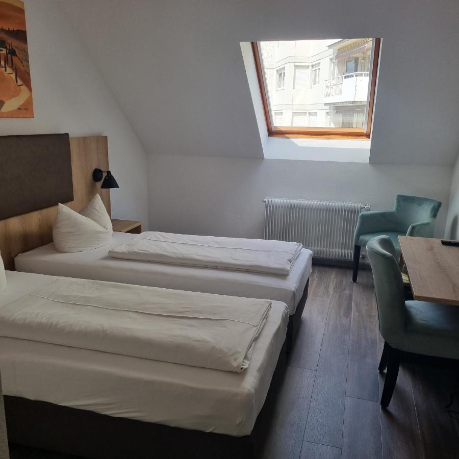 Hotel Garni Krone غايزلينغن آن در اشتايغه المظهر الخارجي الصورة